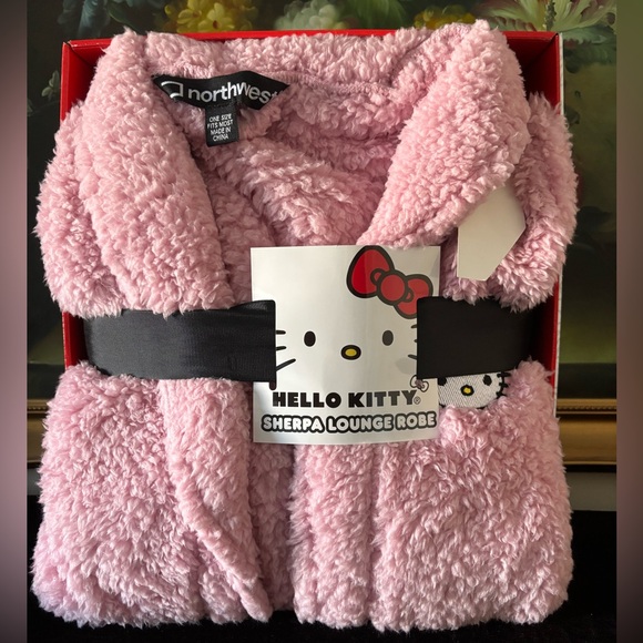 Hello Kitty | Intimates & Sleepwear | Nwt Hello Kitty Sherpa Lounge ...